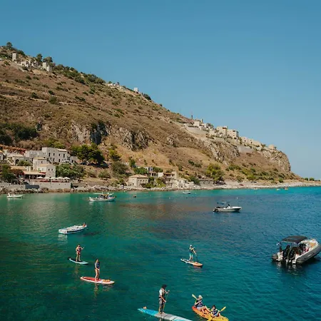 Kallis Stone * Areopoli