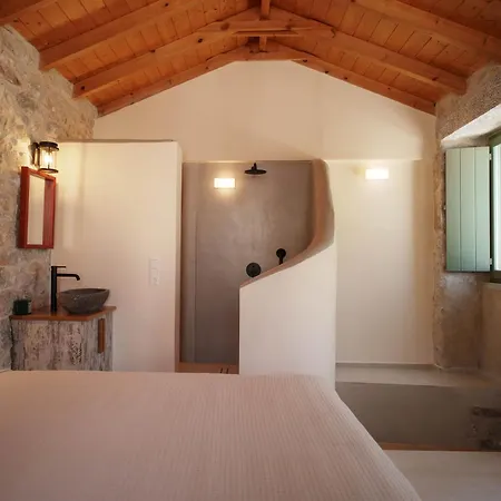 Kallis Stone Villa *