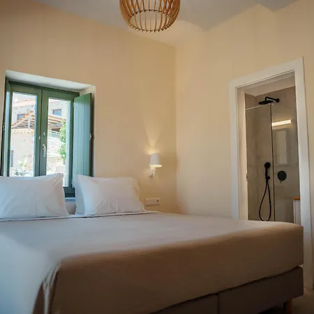 Kallis Stone فيلة *